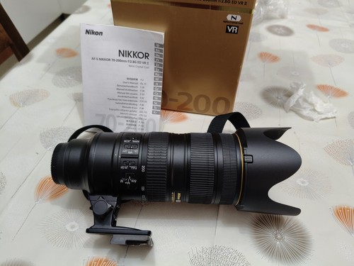 Nikon 200 f - 70-200, f/2.8