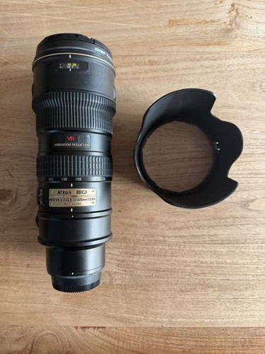 Nikon 200 f 2 - mm, f/2.8g